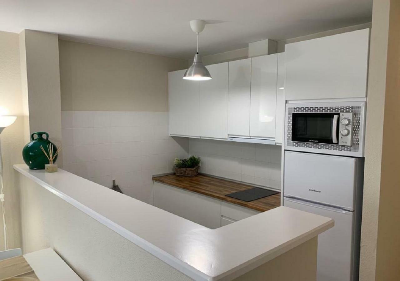 Apartamento Mariposa II コニル・デ・ラ・フロンテラ エクステリア 写真